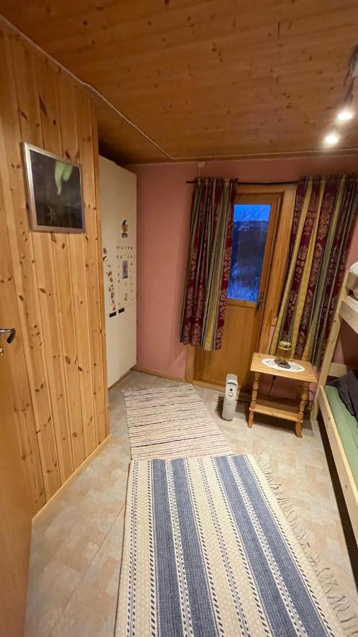 Koselig Hus I Sentrum Av Olderfjord Russenes エクステリア 写真